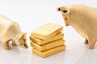 Millionäre investieren am Liebsten in Sachwerte wie Gold, Immobilien und Rohstoffe.