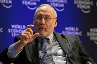 Ökonom Stiglitz: Durch den harten Sparkurs droht der Eurozone eine Rezession. Foto: World Economic Forum/Flickr