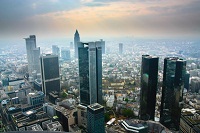 Die deutschen Banken haben laut KfW im letzten Jahresviertel 2011 wieder mehr Kredite vergeben.