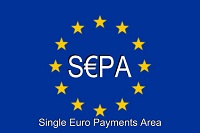 Euro-Flagge mit SEPA-Aufschrift - die Banken befürchten Chaos bei der Umstellung. 
