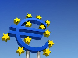 Euro-Zeichen vor der EZB in Frankfurt