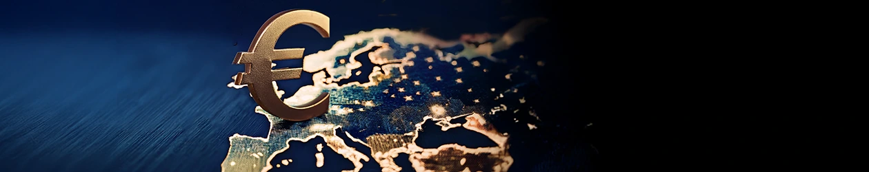 So funktioniert das SEPA-Lastschriftverfahren ein-eurozeichen-vor-einer-europakarte-im-sternenlicht